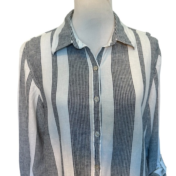 Orvis black and creamy white linen rayon top - Picture 2 of 13